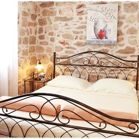 Apartament Dane *